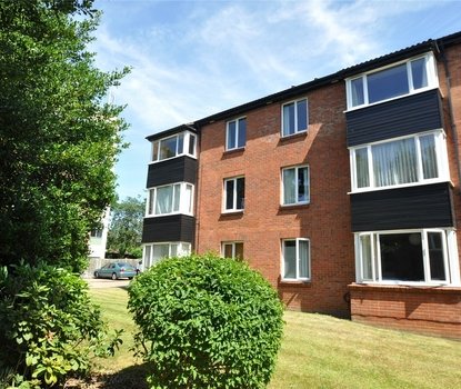 2 Bedroom Apartment Sold Subject to Contract in Avondale Court, Upper Lattimore Road, St. Albans - Collinson Hall