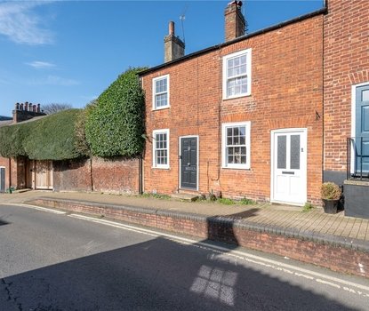 2 Bedroom House For SaleHouse For Sale in Spencer Street, St. Albans, Hertfordshire - Collinson Hall