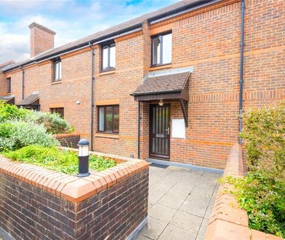2 Bedroom Maisonette LetMaisonette Let in Victoria Street, St. Albans, Hertfordshire - Collinson Hall