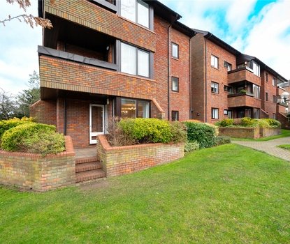 2 Bedroom Apartment LetApartment Let in Tankerfield Place, Romeland Hill, St. Albans - Collinson Hall