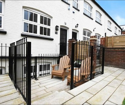 2 Bedroom House For Sale in Victoria Street, St. Albans, Hertfordshire - Collinson Hall