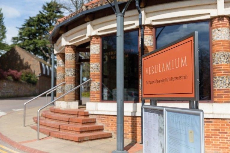 Chiswell Green Property Area Guide Collinson Hall